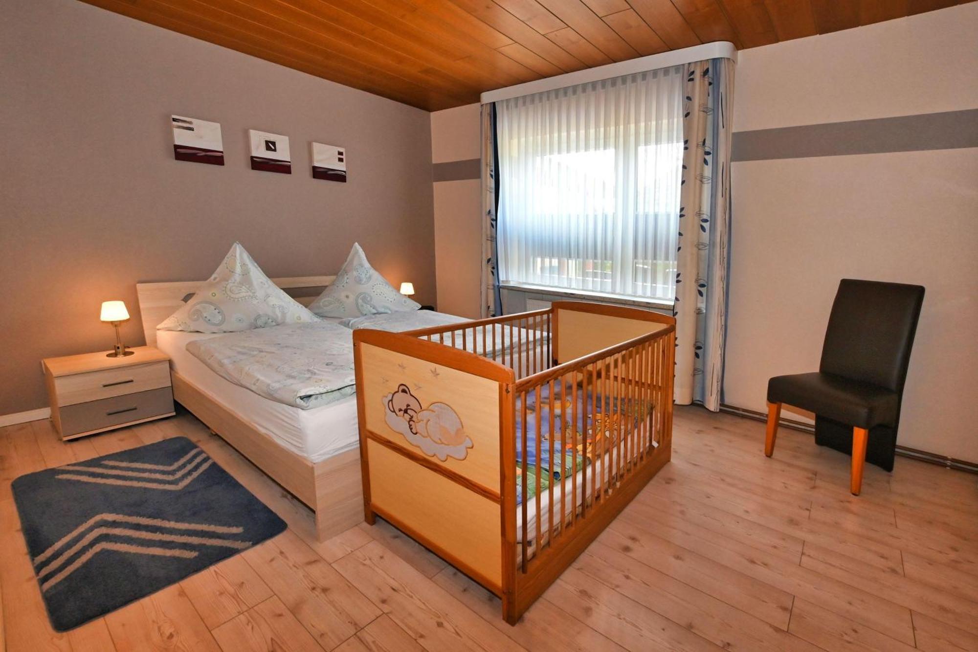 Haus Lily Nr.02 Bis Zu 6 Personen Davon Max. 2 Kinder Busum Luaran gambar