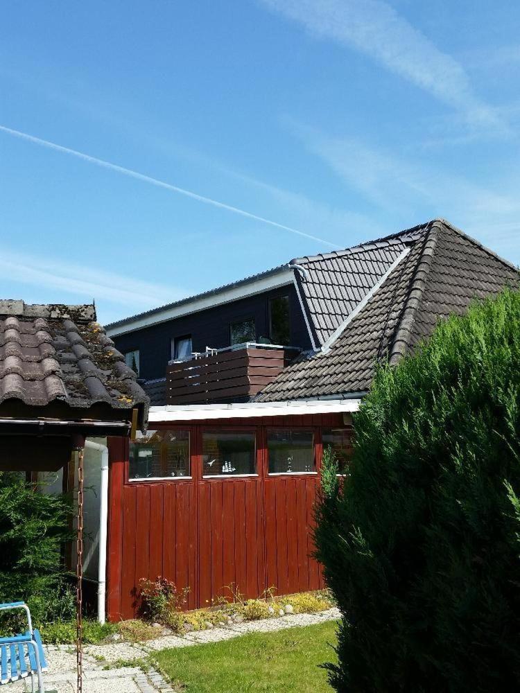 Haus Lily Nr.02 Bis Zu 6 Personen Davon Max. 2 Kinder Busum Luaran gambar
