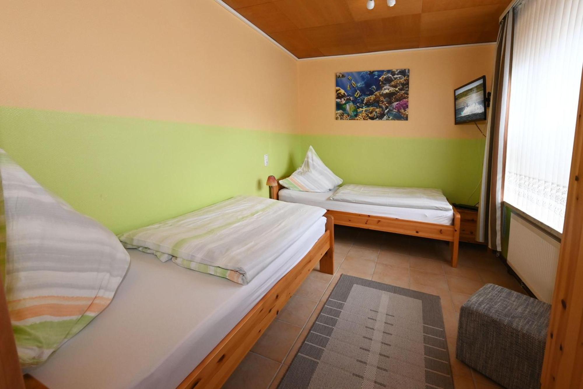 Haus Lily Nr.02 Bis Zu 6 Personen Davon Max. 2 Kinder Busum Luaran gambar