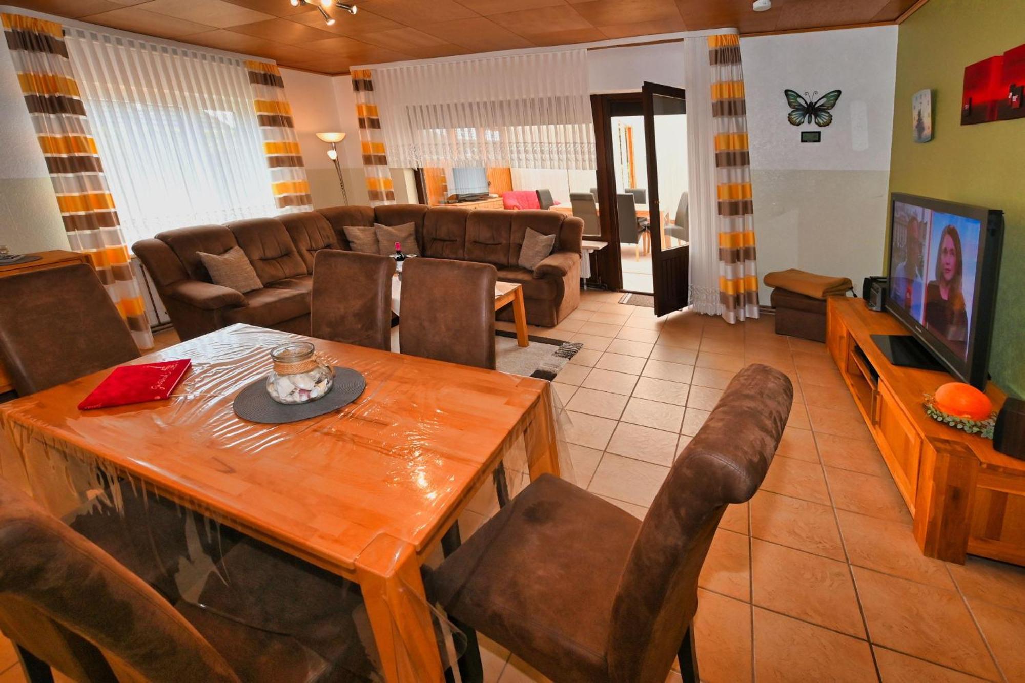 Haus Lily Nr.02 Bis Zu 6 Personen Davon Max. 2 Kinder Busum Luaran gambar